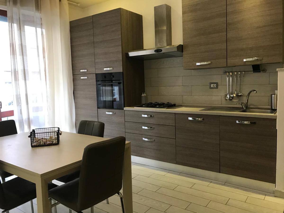Casa Vacanze Mary Carrara Bagian luar foto